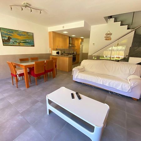 Villa Casa l'Escala, piscina comuntària i jardí privat Exterior foto
